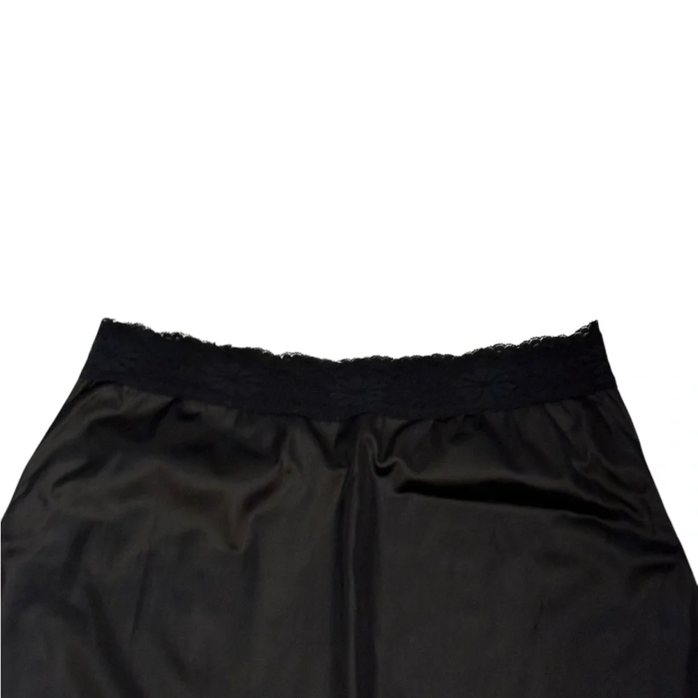 Black Lace Trim Slip‎
